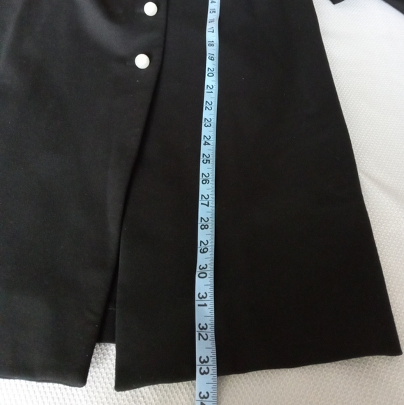 JOSEPH RIBKOFF BLACK TIERED SLEEVE PEARL BUTTON COAT SIZE 4. - Picture 10 of 13